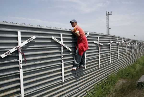 Aspiring migrant from Mexico into the US